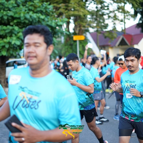 Race photo from VIBES AND STRENGTH CAMP ABR 2025