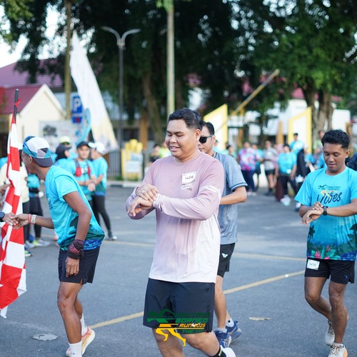 Race photo from VIBES AND STRENGTH CAMP ABR 2025