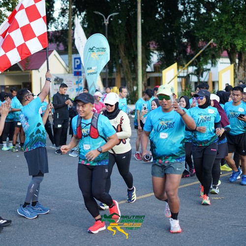 Race photo from VIBES AND STRENGTH CAMP ABR 2025