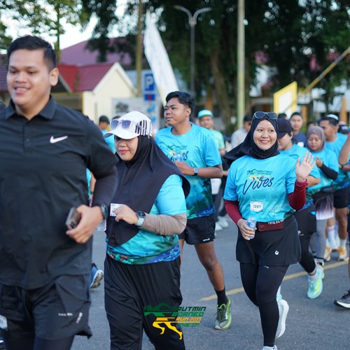Race photo from VIBES AND STRENGTH CAMP ABR 2025