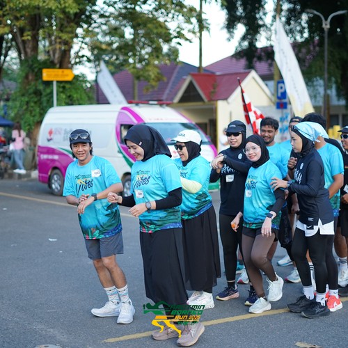 Race photo from VIBES AND STRENGTH CAMP ABR 2025