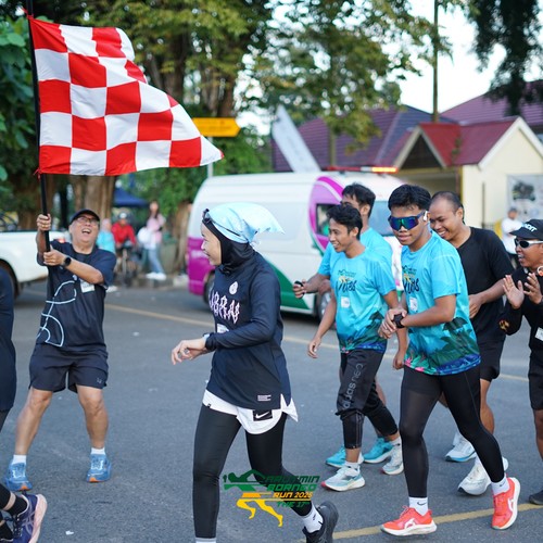 Race photo from VIBES AND STRENGTH CAMP ABR 2025