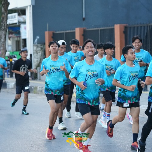 Race photo from VIBES AND STRENGTH CAMP ABR 2025