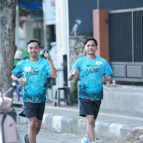 Race photo from VIBES AND STRENGTH CAMP ABR 2025