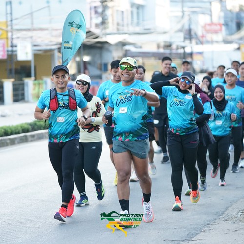 Race photo from VIBES AND STRENGTH CAMP ABR 2025