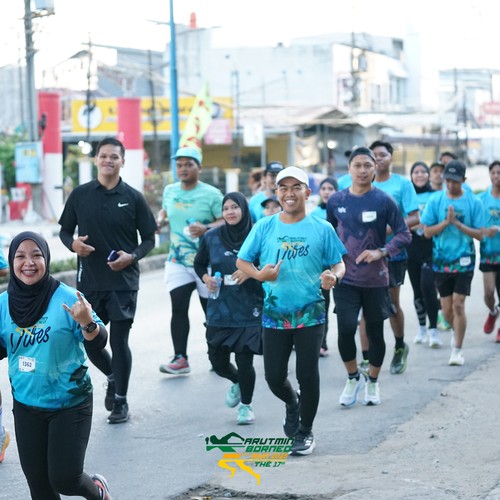 Race photo from VIBES AND STRENGTH CAMP ABR 2025