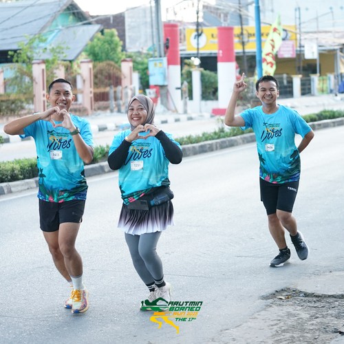 Race photo from VIBES AND STRENGTH CAMP ABR 2025