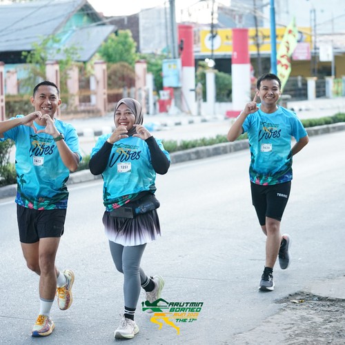 Race photo from VIBES AND STRENGTH CAMP ABR 2025