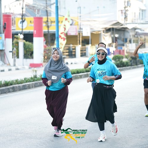 Race photo from VIBES AND STRENGTH CAMP ABR 2025