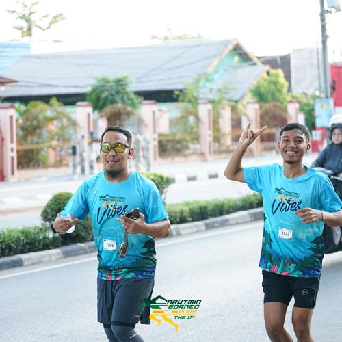 Race photo from VIBES AND STRENGTH CAMP ABR 2025