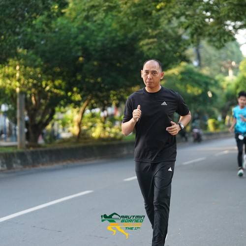 Race photo from VIBES AND STRENGTH CAMP ABR 2025