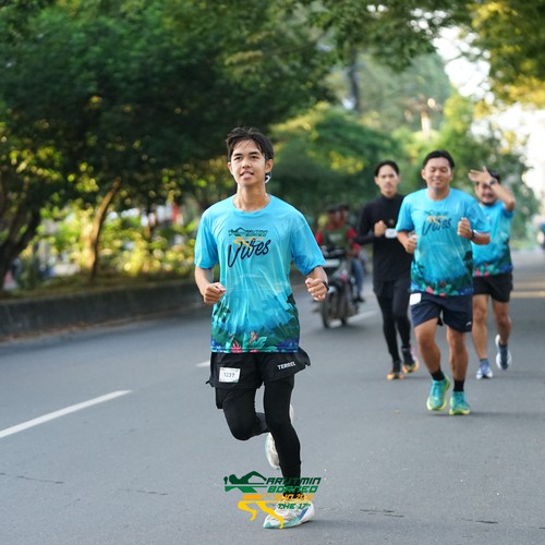 Race photo from VIBES AND STRENGTH CAMP ABR 2025