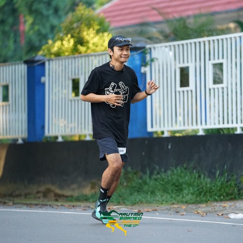 Race photo from VIBES AND STRENGTH CAMP ABR 2025