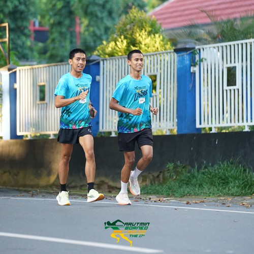 Race photo from VIBES AND STRENGTH CAMP ABR 2025