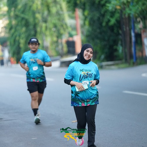 Race photo from VIBES AND STRENGTH CAMP ABR 2025