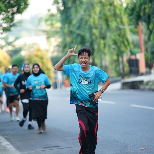 Race photo from VIBES AND STRENGTH CAMP ABR 2025
