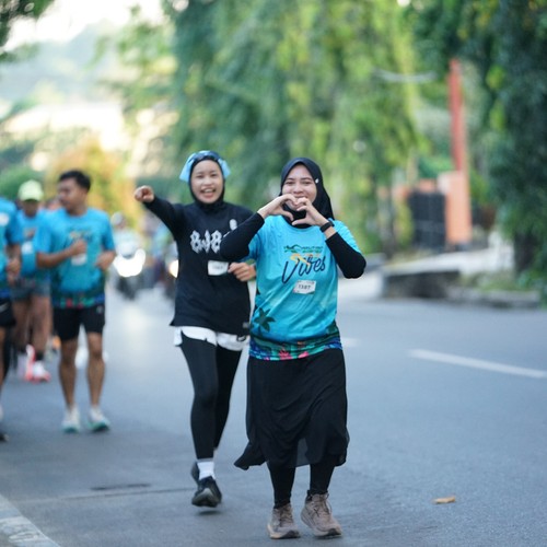 Race photo from VIBES AND STRENGTH CAMP ABR 2025