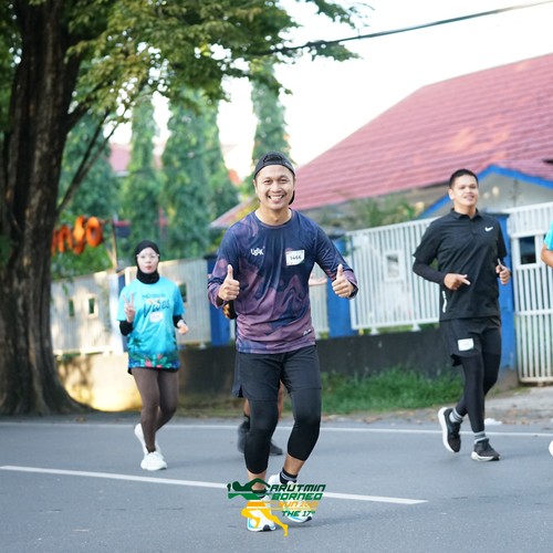 Race photo from VIBES AND STRENGTH CAMP ABR 2025