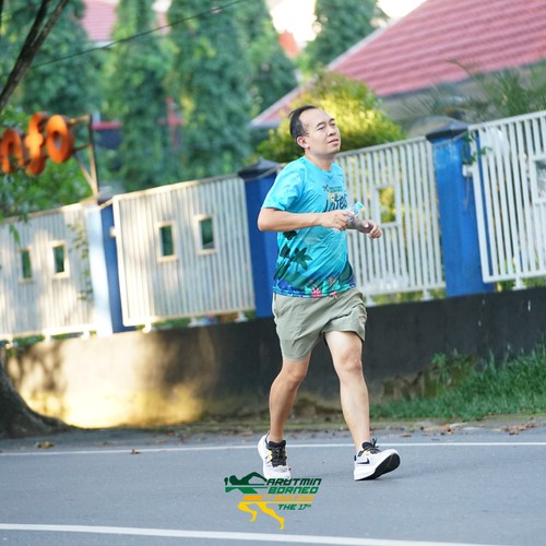 Race photo from VIBES AND STRENGTH CAMP ABR 2025