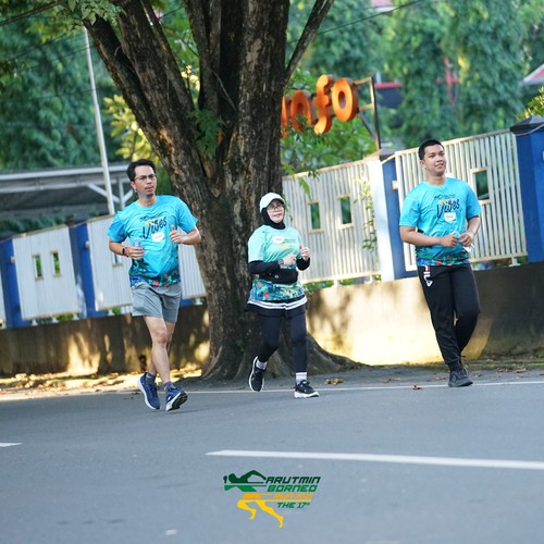 Race photo from VIBES AND STRENGTH CAMP ABR 2025
