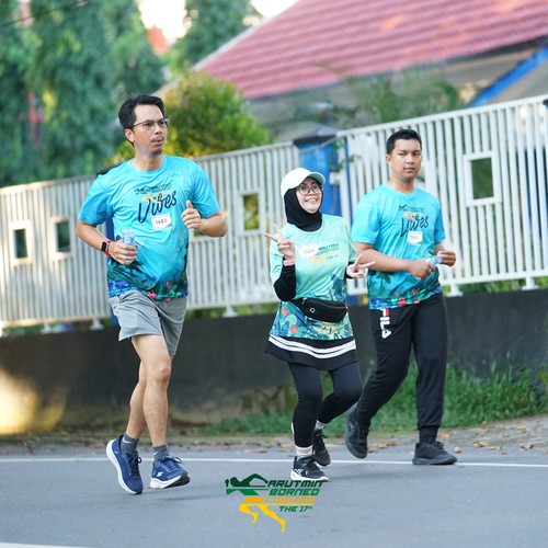 Race photo from VIBES AND STRENGTH CAMP ABR 2025