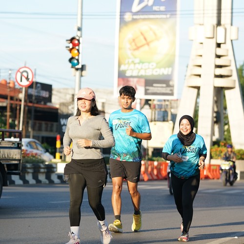 Race photo from VIBES AND STRENGTH CAMP ABR 2025