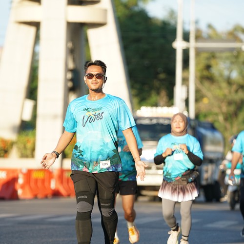 Race photo from VIBES AND STRENGTH CAMP ABR 2025