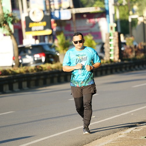 Race photo from VIBES AND STRENGTH CAMP ABR 2025