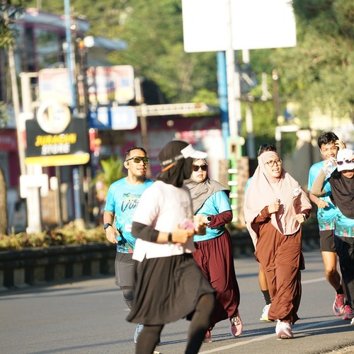 Race photo from VIBES AND STRENGTH CAMP ABR 2025