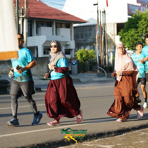 Race photo from VIBES AND STRENGTH CAMP ABR 2025