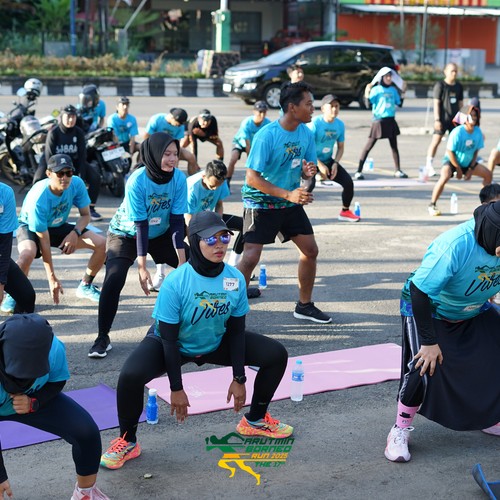 Race photo from VIBES AND STRENGTH CAMP ABR 2025