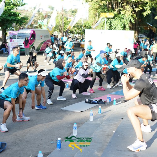 Race photo from VIBES AND STRENGTH CAMP ABR 2025
