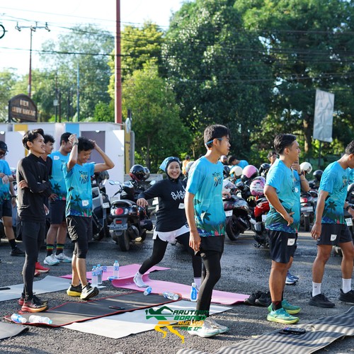 Race photo from VIBES AND STRENGTH CAMP ABR 2025