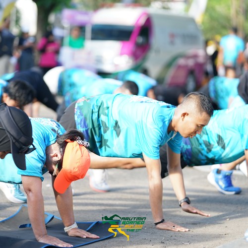 Race photo from VIBES AND STRENGTH CAMP ABR 2025
