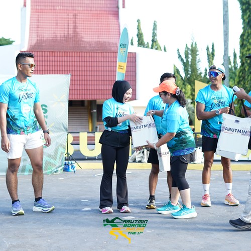 Race photo from VIBES AND STRENGTH CAMP ABR 2025