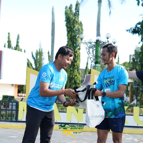 Race photo from VIBES AND STRENGTH CAMP ABR 2025