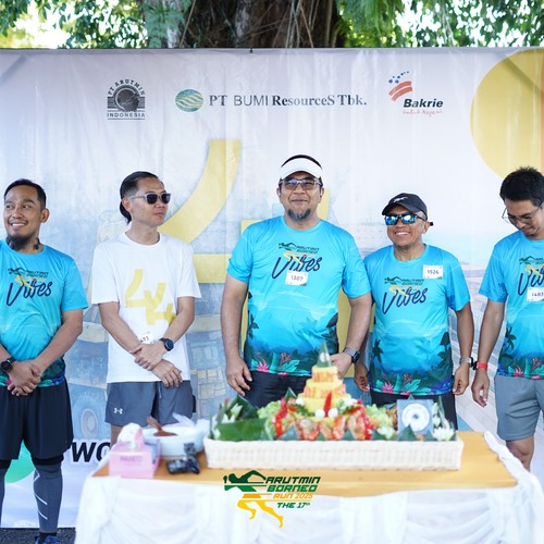 Race photo from VIBES AND STRENGTH CAMP ABR 2025