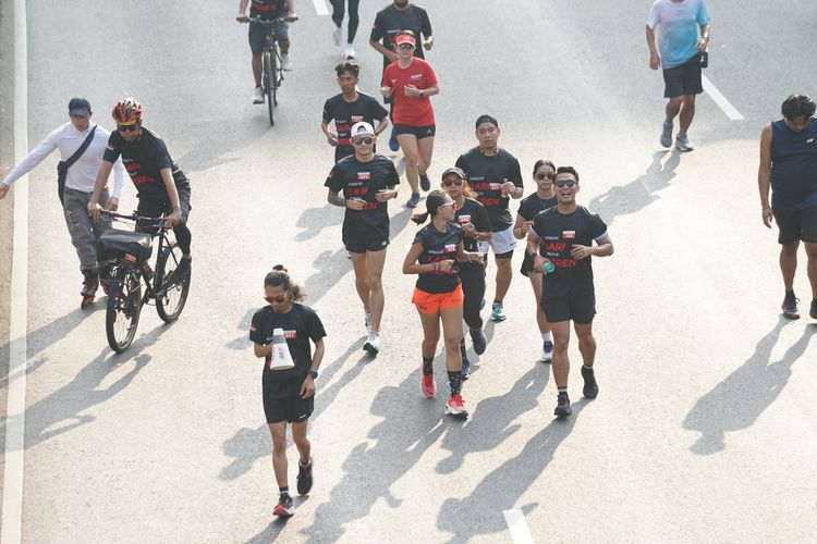 Race photo from Soft Launching Buku "Enggak Lari, Enggak Keren" & IdeaRun