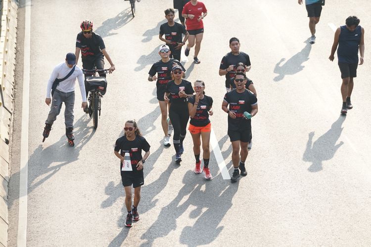 Race photo from Soft Launching Buku "Enggak Lari, Enggak Keren" & IdeaRun