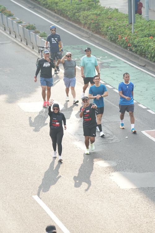 Race photo from Soft Launching Buku "Enggak Lari, Enggak Keren" & IdeaRun