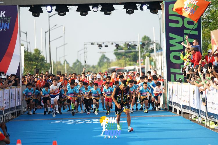 Race photo from PIK NITE RUN 2025