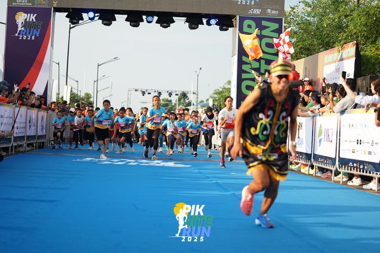 Race photo from PIK NITE RUN 2025