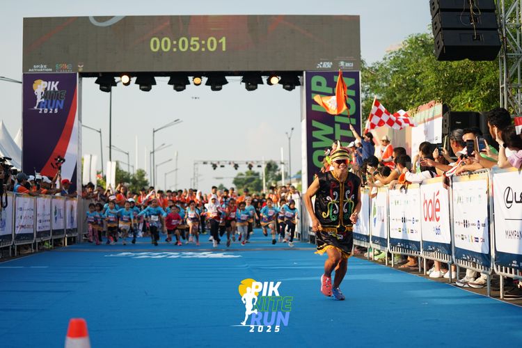 Race photo from PIK NITE RUN 2025