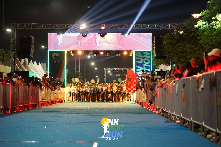 Race photo from PIK NITE RUN 2025