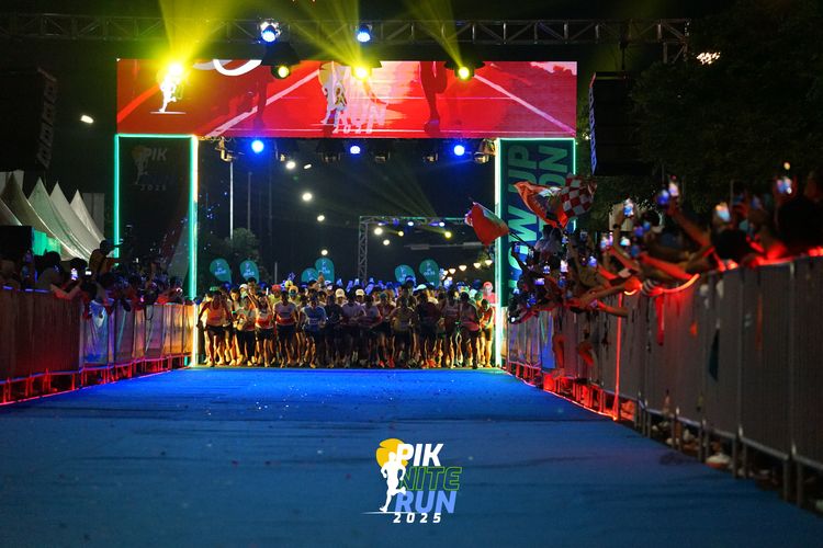 Race photo from PIK NITE RUN 2025