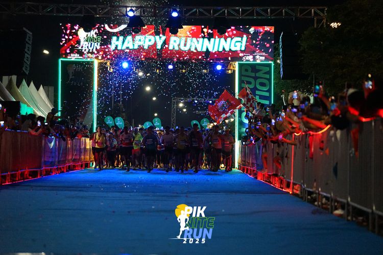 Race photo from PIK NITE RUN 2025