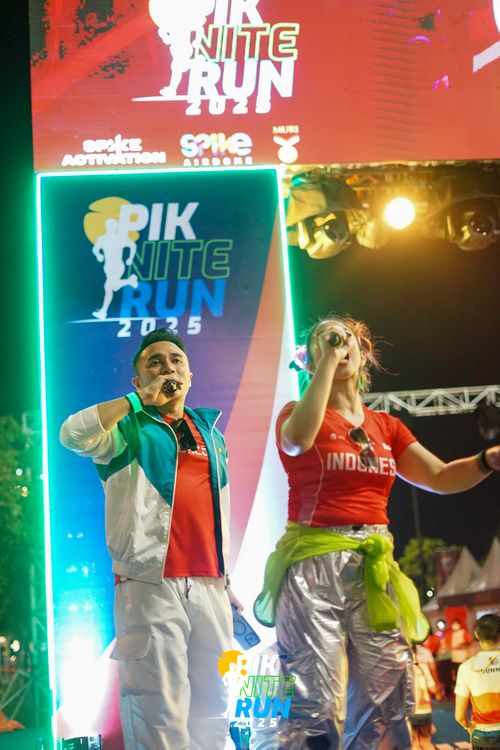 Race photo from PIK NITE RUN 2025