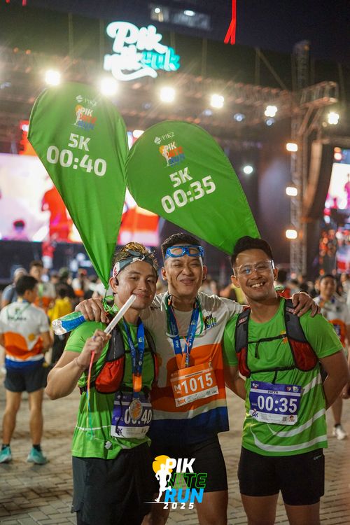 Race photo from PIK NITE RUN 2025