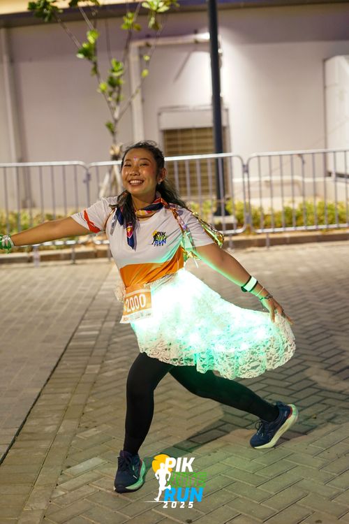 Race photo from PIK NITE RUN 2025