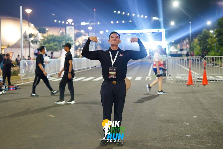 Race photo from PIK NITE RUN 2025